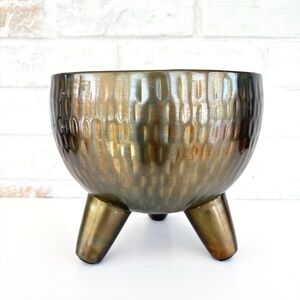 Textured Metallic Planter With Three Feet